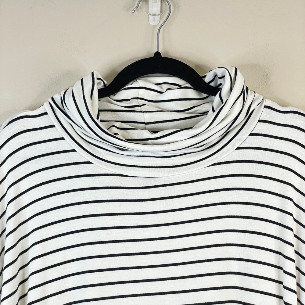 Liz Claiborne Striped Tunic Top Women XLarge Neutral Capsule Comfy Travel Lounge - Picture 2 of 12